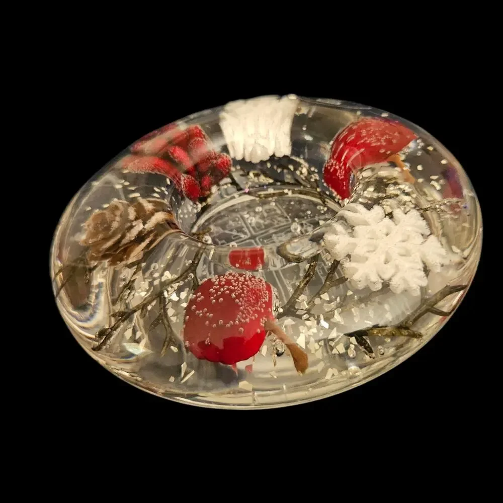 Gilde Dreamlight Christmas Votive Candle Holder Pinecones Berries Snowflakes